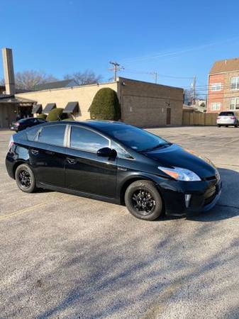2015 Toyota Prius - Financing Available! - cars & trucks - by dealer... for sale in Chicago, IL – photo 3