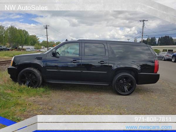 2007 Cadillac Escalade ESV AWD Blackout package 22 inch wheels 109K for sale in Beaverton, OR – photo 2