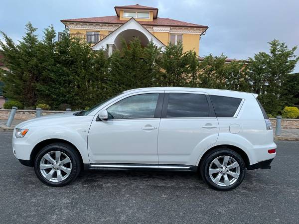 Mitsubishi Outlander GT 2013 for sale in Brooklyn, NY – photo 2