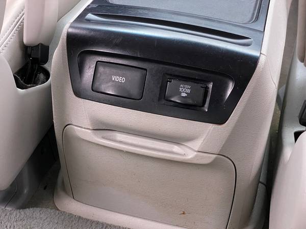 2012 Toyota Sienna XLE Minivan 4D van Gray - FINANCE ONLINE - cars &... for sale in Nashville, TN – photo 19