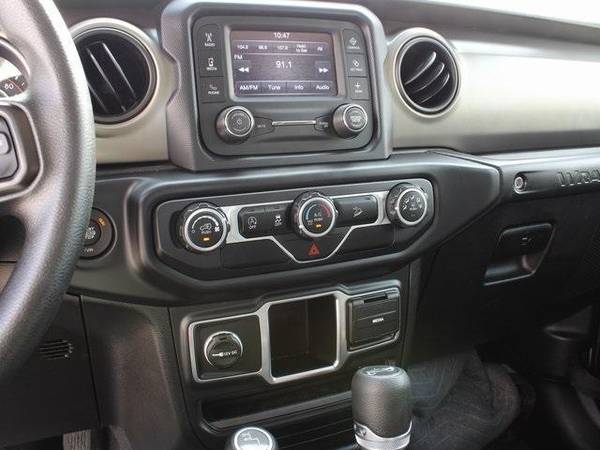 2019 Jeep Wrangler Sport hatchback Black Clearcoat - cars & trucks -... for sale in Pocatello, ID – photo 17