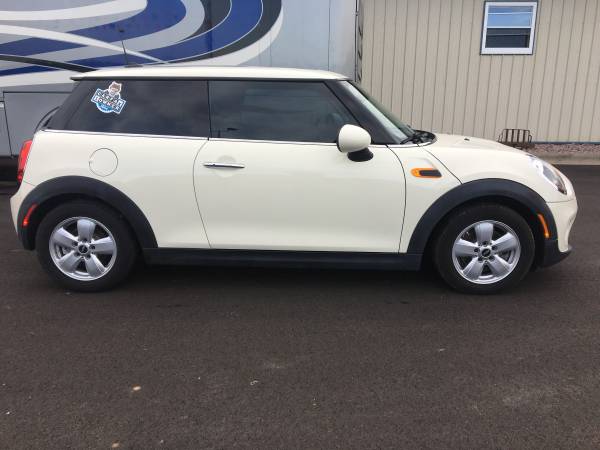 2015 Mini Cooper 2dr Hatchback - cars & trucks - by dealer - vehicle... for sale in Wisconsin Rapids, WI