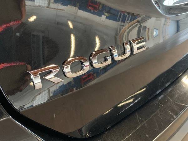 2018 Nissan Rogue SV SUV for sale in Tigard, OR – photo 9