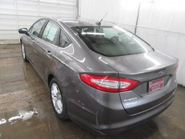 2014 Ford Fusion SE 4dr Sedan - cars & trucks - by dealer - vehicle... for sale in MENASHA, WI – photo 9
