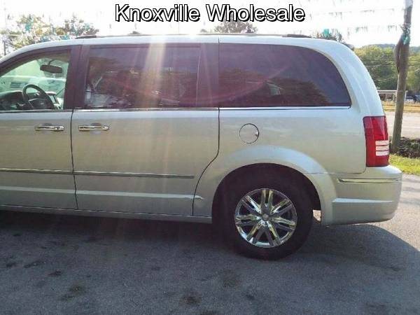 2008 Chrysler Town and Country Limited 4dr Mini Van for sale in Knoxville, TN – photo 4