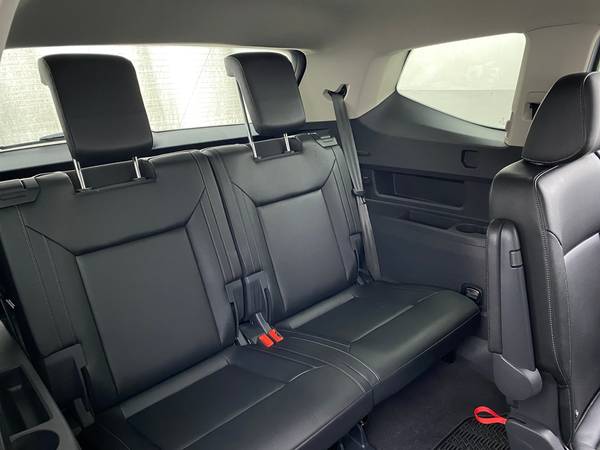 2019 VW Volkswagen Atlas SE 4Motion Sport Utility 4D suv Silver for sale in Imperial Beach, CA – photo 19