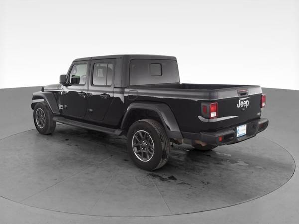 2020 Jeep Gladiator Overland Pickup 4D 5 ft pickup Black - FINANCE -... for sale in Albany, NY – photo 7