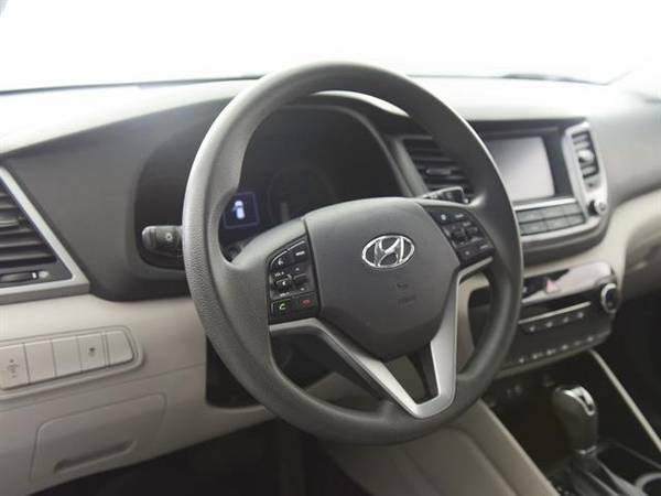 2018 Hyundai Tucson SEL Sport Utility 4D suv Gray - FINANCE ONLINE for sale in Worcester, MA – photo 2