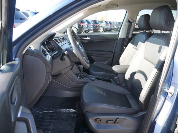 2020 Volkswagen VW Tiguan SE - cars & trucks - by dealer - vehicle... for sale in Inver Grove Heights, MN – photo 18