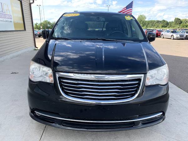 2012 Chrysler Town & Country 4dr Wgn Touring - cars & trucks - by... for sale in Chesaning, MI – photo 15