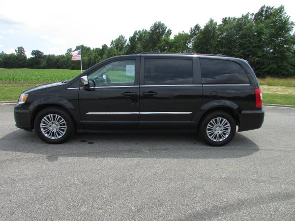 2015 CHRYSLER TOWN & COUNTRY TOURING L for sale in BUCYRUS, OH – photo 3