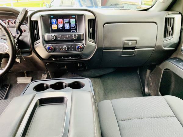 2019 Chevy Silverado 2500hd LT 4x4 - - by dealer for sale in Green Bay, WI – photo 18