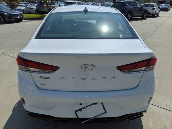 2018 Hyundai Sonata Quartz White Pearl Good deal! BUY IT - cars for sale in Naples, FL – photo 5