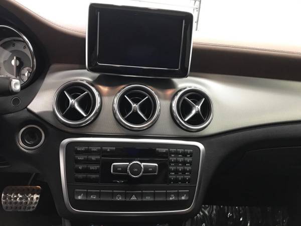 2015 Mercedes-Benz GLA 250 4MATIC 4dr GLA 250 - - by for sale in Eugene, OR – photo 14