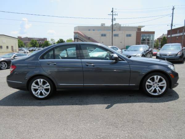 ** 2009 MERCEDES C300 4MATIC- LOADED! AWD! GUARANTEED FINANCE! for sale in Lancaster, PA – photo 8