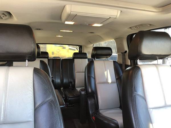 2007 Chevrolet Suburban 1500 - - by dealer - vehicle for sale in Paterson, NJ – photo 21
