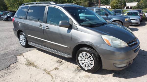 2004 Toyota Sienna XLE Limited 7 Passenger - cars & trucks - by... for sale in Upper Marlboro, District Of Columbia – photo 3