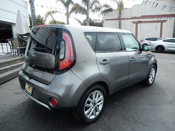 2018 KIA SOUL PLUS! BACK UP CAMERA! ONE OWNER! SUPER CLEAN GRT... for sale in GROVER BEACH, CA – photo 5