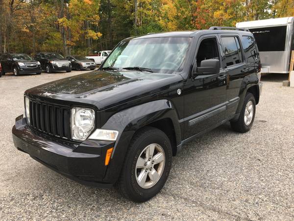 2012 Jeep Liberty 4x4 only 102k - cars & trucks - by dealer -... for sale in Portland, ME – photo 2