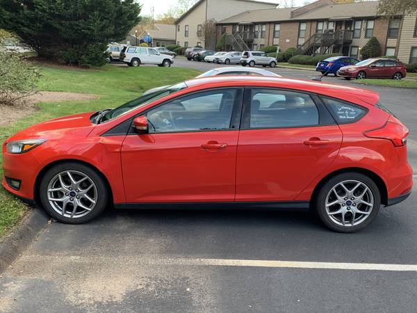 2015 Ford Focus SE - cars & trucks - by owner - vehicle automotive... for sale in Asheville, NC – photo 2