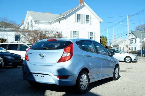 2013 Hyundai Accent GS 5-Door - - by dealer - vehicle for sale in West Warwick, RI – photo 7