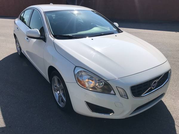 2012 Volvo S60. T5. Clean title. for sale in Savannah, GA – photo 3