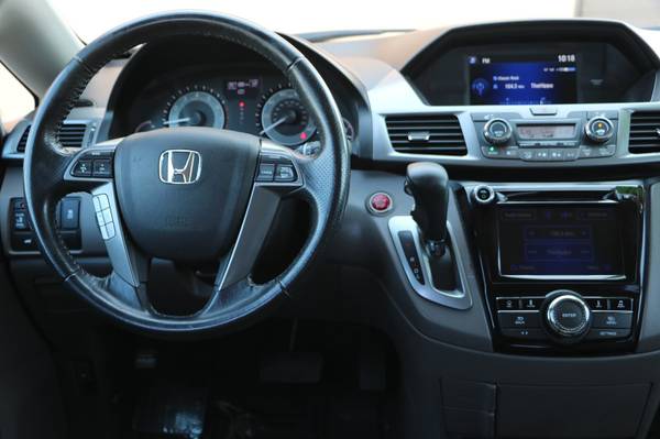 2014 Honda Odyssey Gray FOR SALE - GREAT PRICE!! - cars & trucks -... for sale in Monterey, CA – photo 16