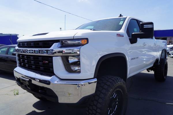 2020 Chevy Chevrolet Silverado 2500HD LT pickup Summit White - cars for sale in Fullerton, CA – photo 9