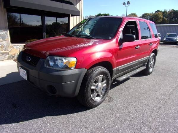 2005 Ford Escape XLS 4WD - Down Payments As Low As $500 - cars &... for sale in Lincolnton, NC – photo 2