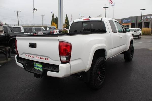 2016 Toyota Tacoma TRD Sport, 4WD Truck for sale in Tacoma, WA – photo 4