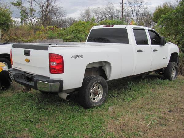 2008 CHEVROLET SLV DURAMAX 3500 4X4 CREW 203K - cars & trucks - by... for sale in Circleville, OH – photo 2