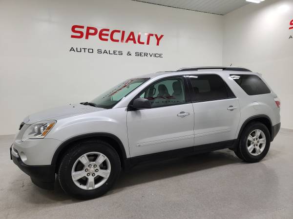 2009 GMC Acadia SLE! New Tires! New Brakes! Seats 7! Clean Carfax! for sale in Suamico, WI – photo 2