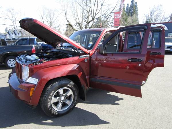 2008 Jeep Liberty 4X4 4dr Sport BURGANDY 1 OWNER 129K SO NICE ! for sale in Milwaukie, OR – photo 19