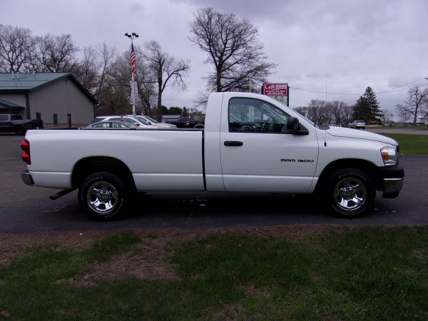 2007 DODGE RAM 1500 REG CAB LONG BOX 4X2 LOW MILES! - cars & for sale in COLUMBUS, MN – photo 4