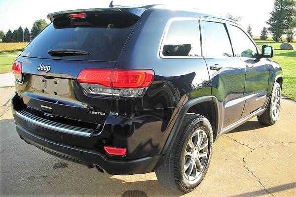 2014 Jeep Grand Cherokee Limited 4x4 V6 - Nav, Heated Seats, & more for sale in Vinton, IA – photo 3