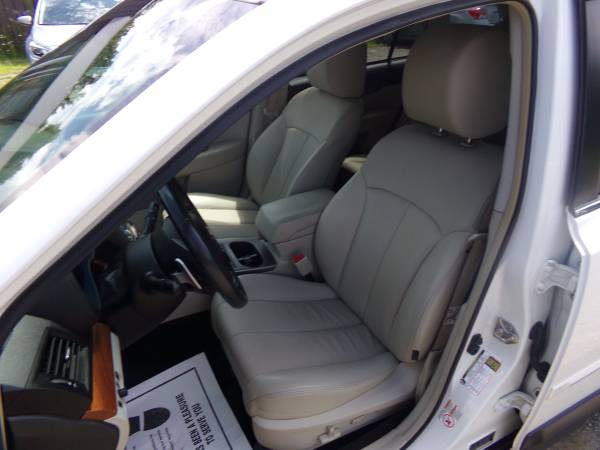 Subaru 2013 Outback Limited 87K Auto Sunroof Leather Nav for sale in Vernon, VT – photo 9