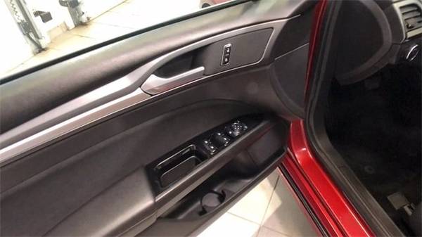 2013 Ford Fusion SE - cars & trucks - by dealer - vehicle automotive... for sale in Auburn, MA – photo 7