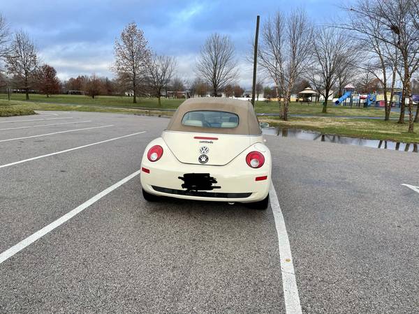 Volkswagen Beetle Convertible - cars & trucks - by owner - vehicle... for sale in Edwardsville, MO – photo 3