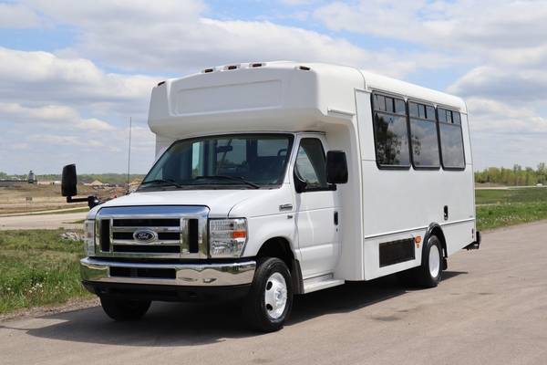 2015 Ford E-450 15 Passenger Paratransit Shuttle Bus for sale in Crystal Lake, IL – photo 2