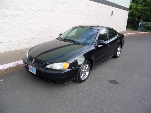 2004 Pontiac GRAND AM "SE" 4 door - Two Owner car - Very nice - cars... for sale in Corvallis, OR – photo 2