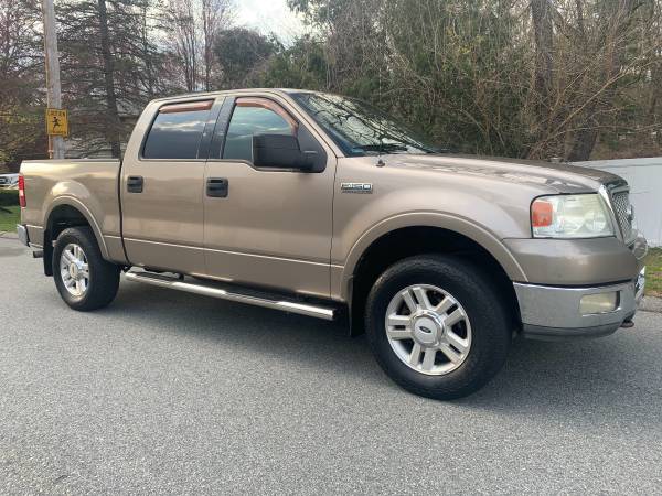 2004 Ford F-150 4x4 Super Crew Lariat Rust Free Florida Truck - cars for sale in Salisbury, MA – photo 2