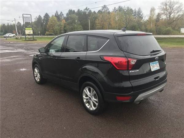 *REDUCED* 2019 Ford ESCAPE SE EXCELLENT 12,900 MILES for sale in Superior, MN – photo 4
