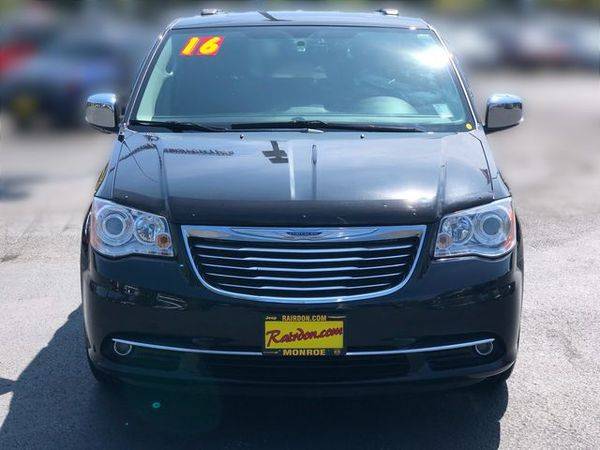 2016 Chrysler Town Country Limited for sale in Monroe, WA – photo 3