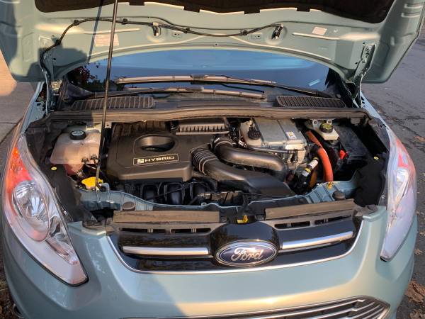 Better than a Prius! Ford C-Max Hybrid 2013 - cars & trucks - by... for sale in Springfield, OR – photo 9