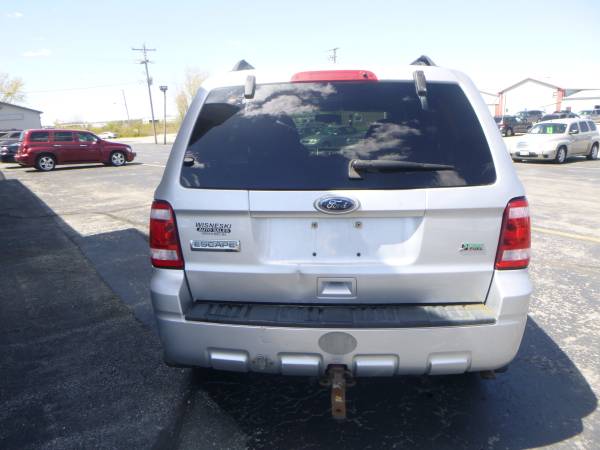 2011 FORD ESCAPE (AWD) (WISNESKI AUTO) - - by dealer for sale in Green Bay, WI – photo 3