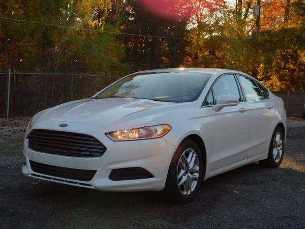 2013 Ford Fusion SE Sedan 4D - cars & trucks - by dealer - vehicle... for sale in Alexandria, District Of Columbia – photo 3