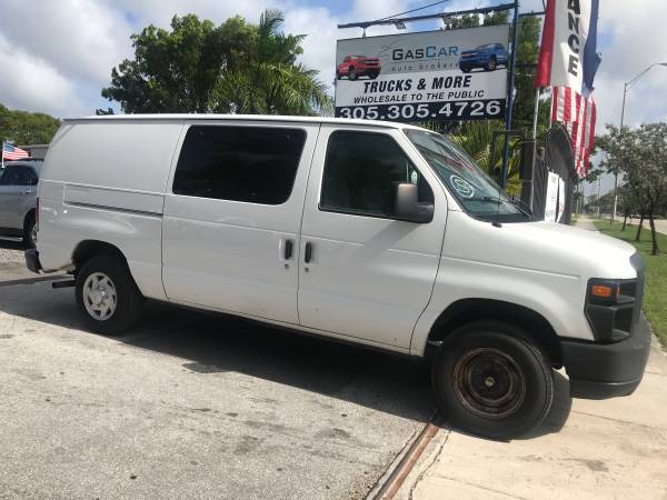 2013 Ford Econoline * FINANCING AVAILABLE - cars & trucks - by... for sale in Miami, FL – photo 4