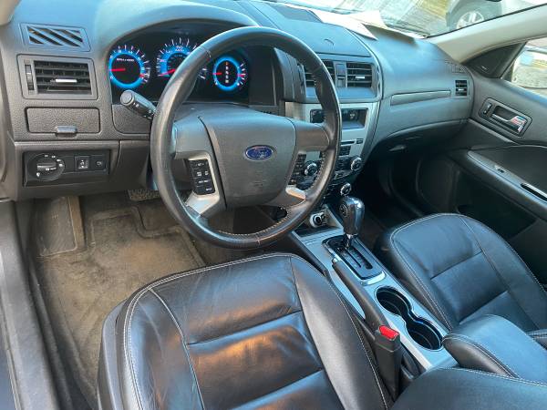 2012 Ford Fusion SEL One Owner 141k Leather Moonroof - cars & trucks... for sale in Machesney Park, IL – photo 6