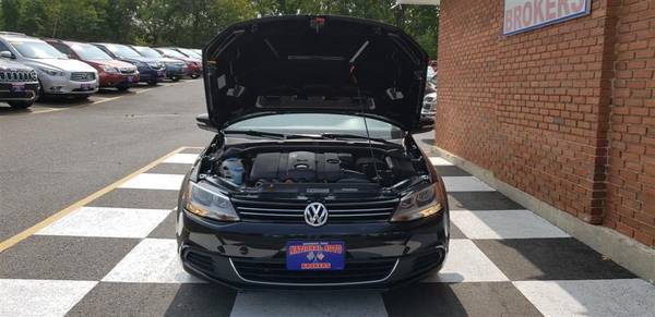2013 Volkswagen Jetta Sedan 4dr Manual SE (TOP RATED DEALER AWARD... for sale in Waterbury, CT – photo 8