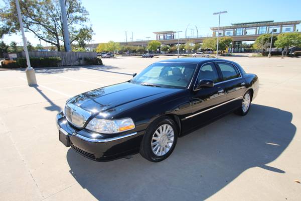 2003 LINCOLN TOWN CAR SIGNATURE ONE OWNER IN EXCELLENT CONDITION!! -... for sale in Dallas, TX – photo 4